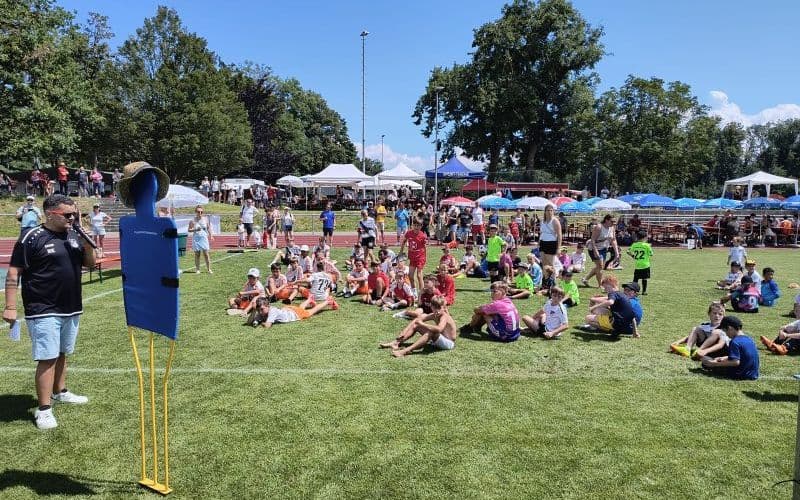 Starker Saisonstart: SVB schlägt Tabellenführer